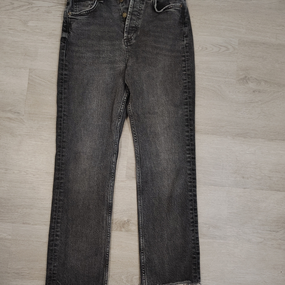 Zara Women's Straight Leg Jeans in Washed Black